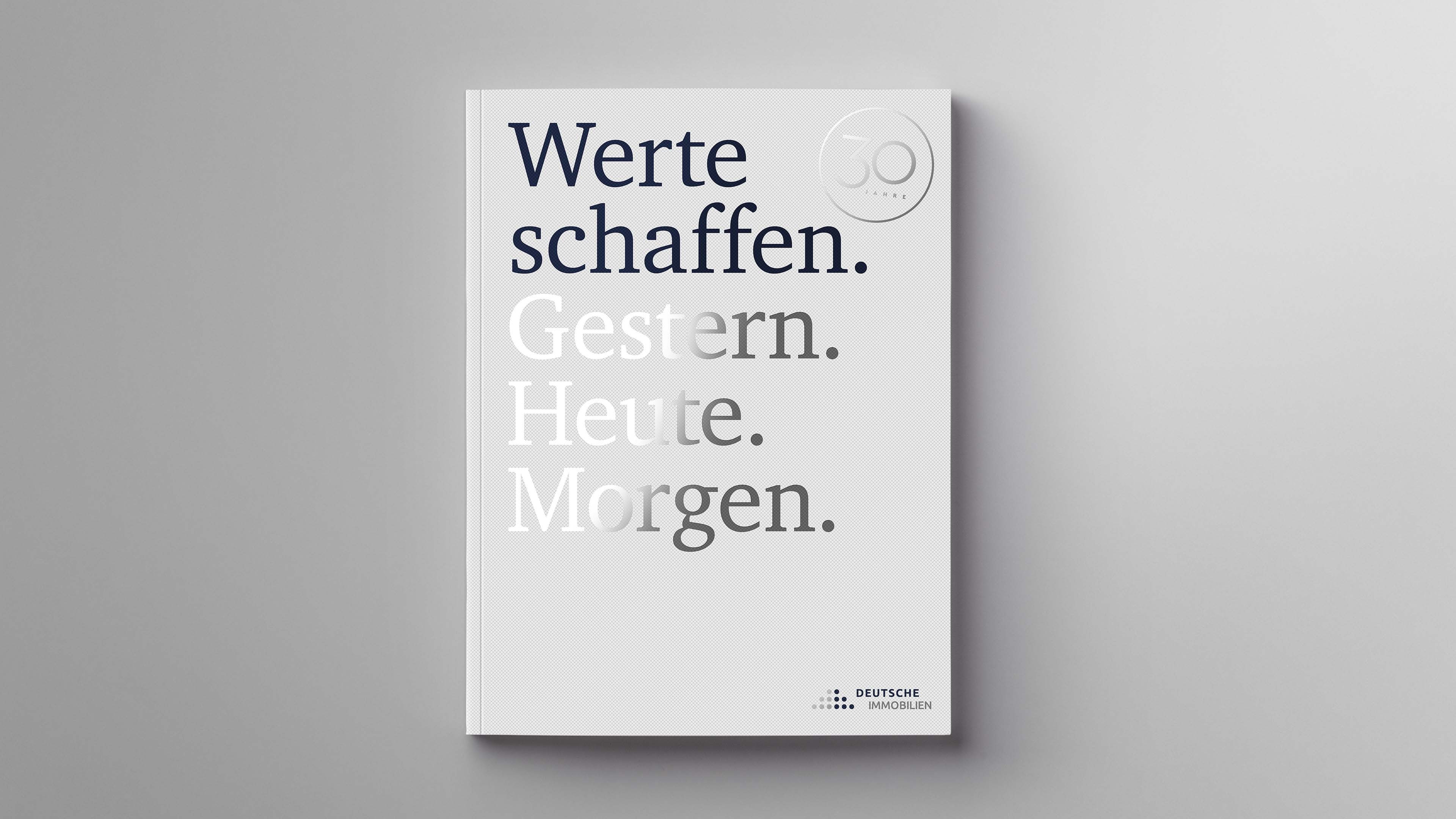 Titelcover, welches die Veredlung der Imagebroschüre Deutsche Immobilien hervorhebt